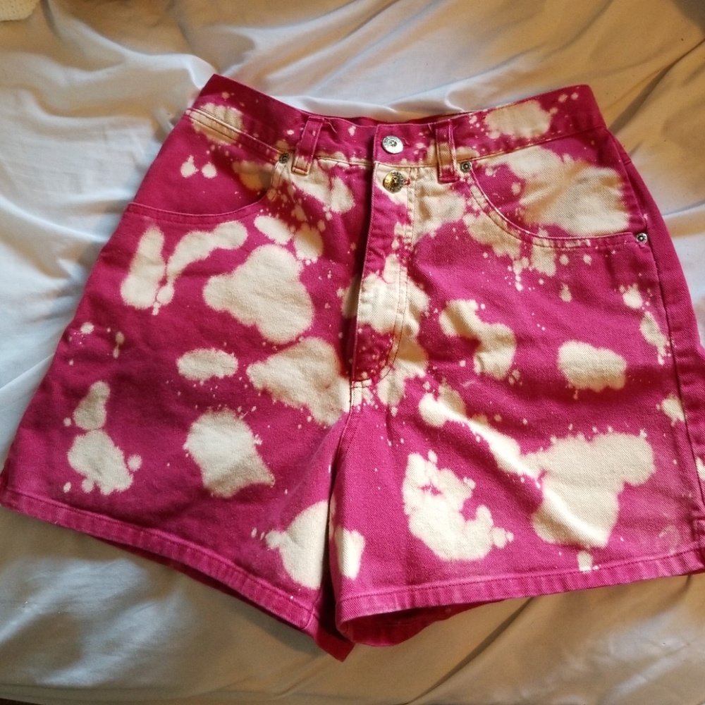 High waisted bleach splattered shorts